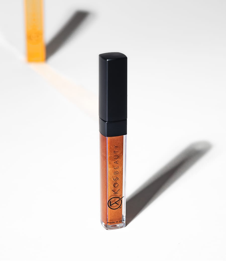 Matte Lipstick & Liquid Eyeshadow